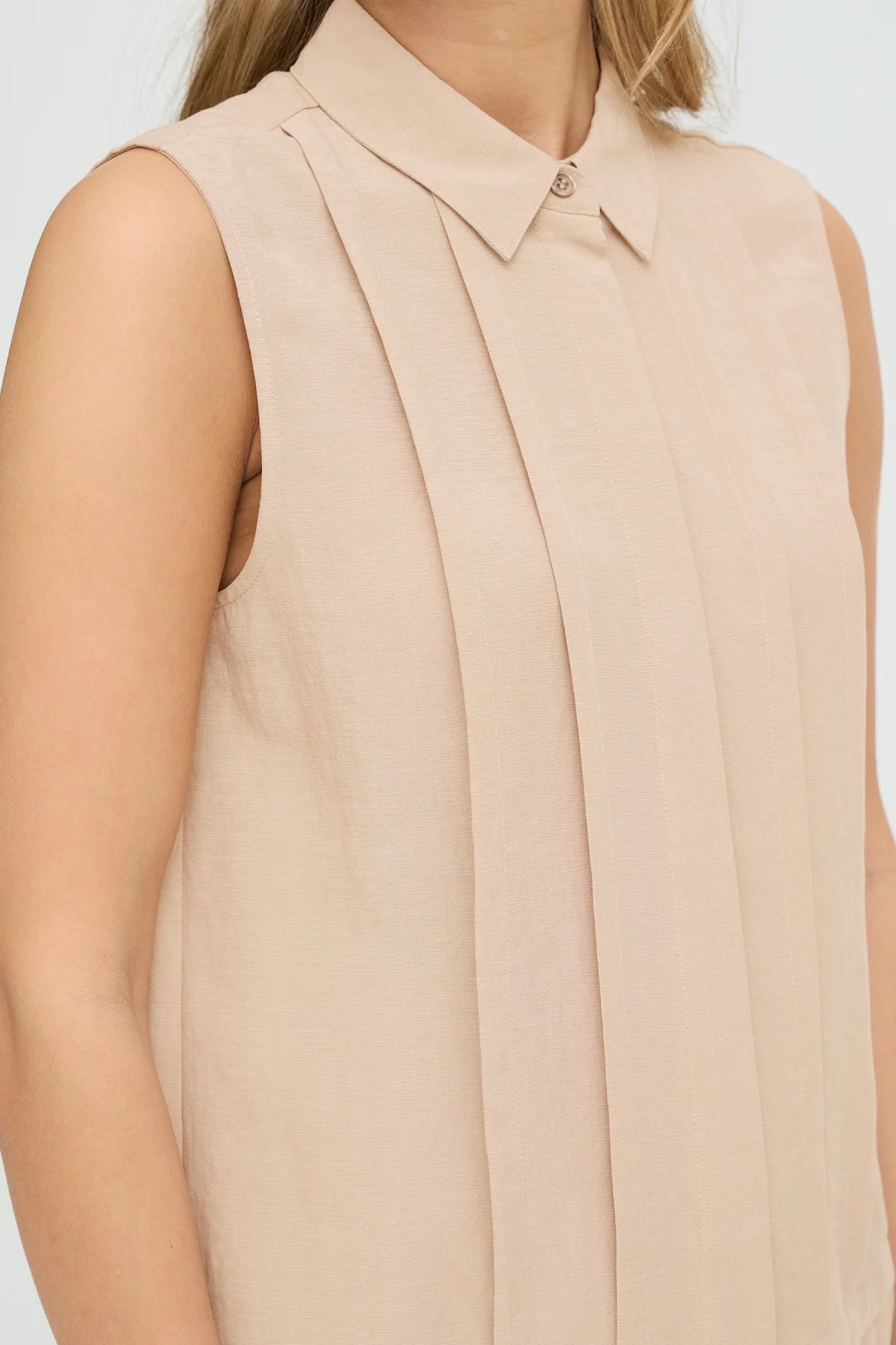 ADAH SLEEVELESS BLOUSE