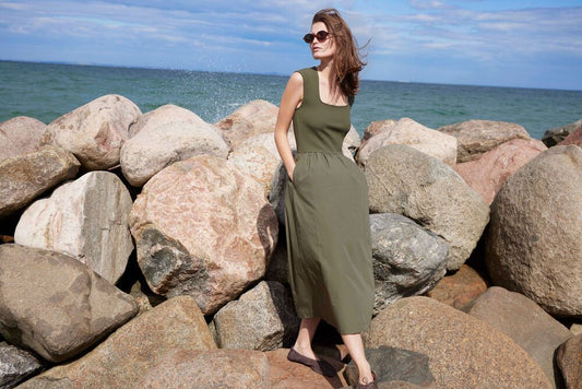 SIMONE DRESS GRAPE
