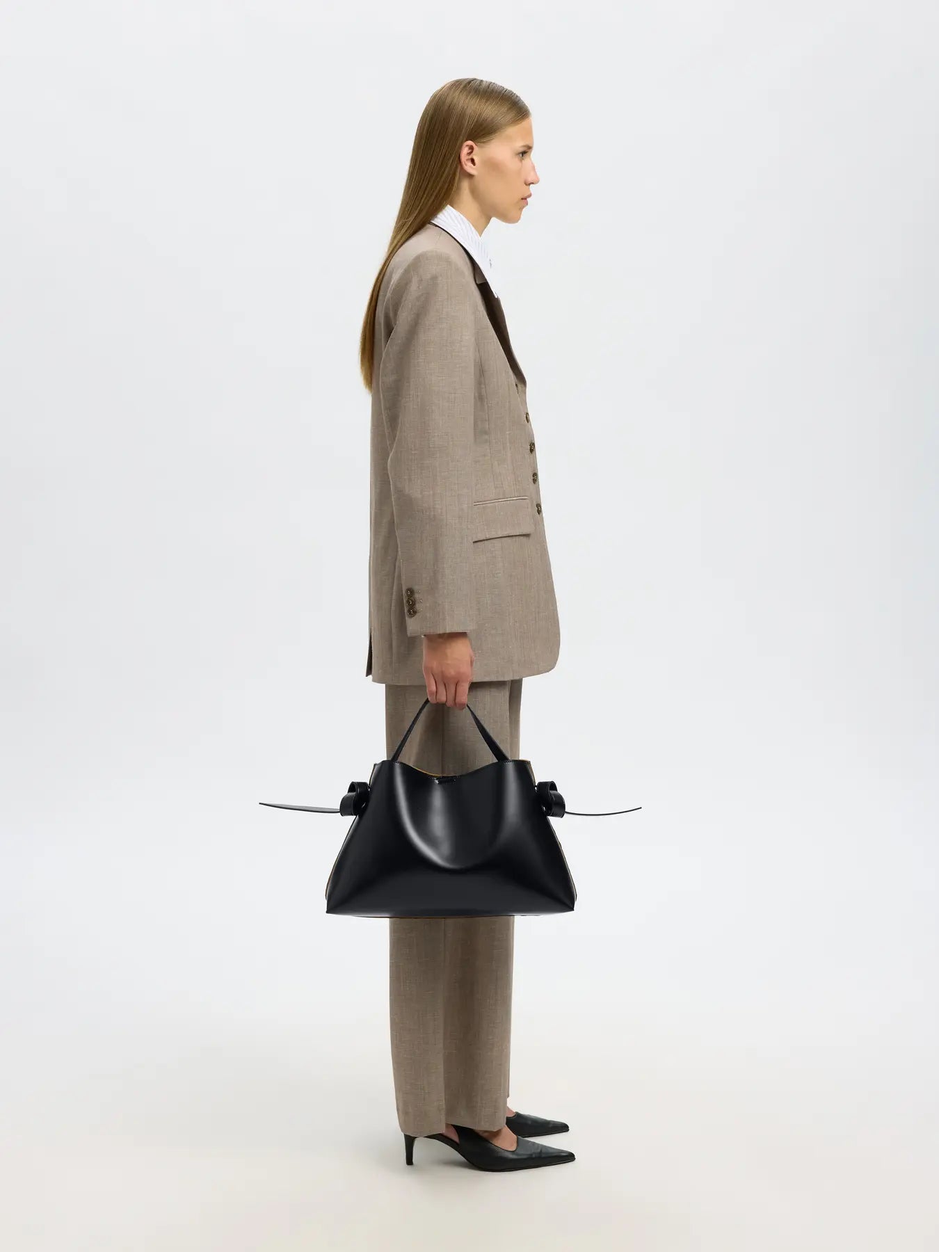 STELLA MEDIUM LEATHER BAG