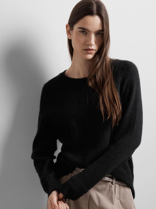 LULU BLACK