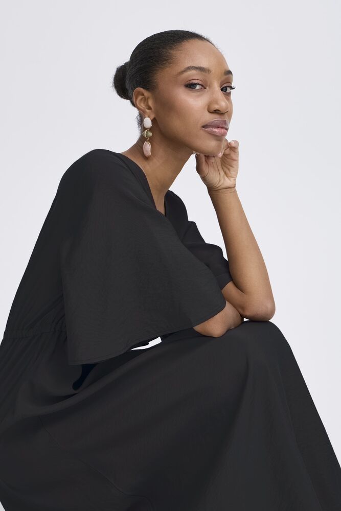 HAILEY V-NECK MAXI DRESS