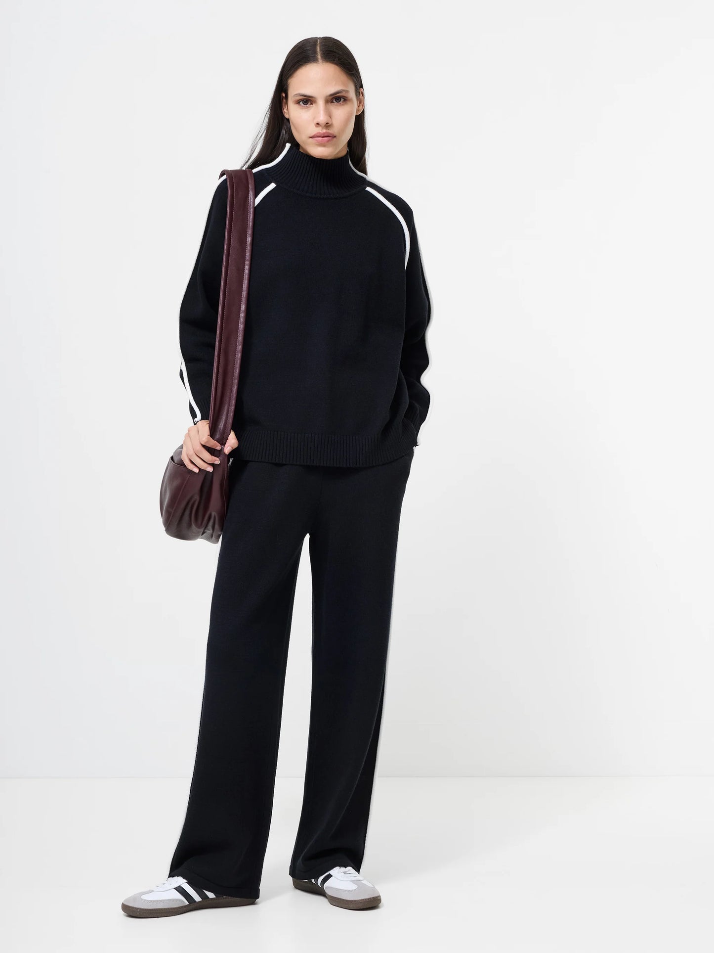 JORDAN HIGH NECK JUMPER