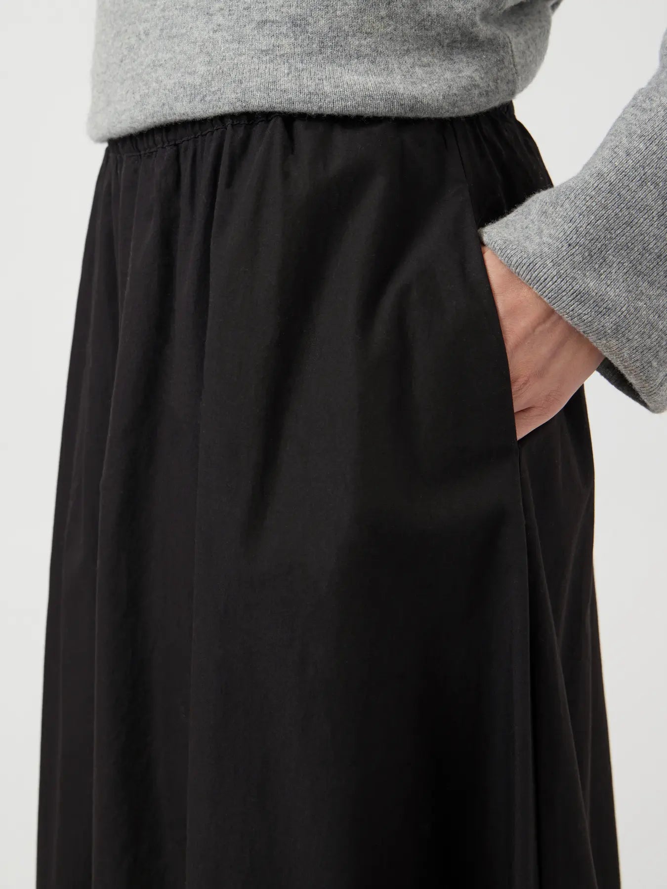 COLEA SKIRT BLACK