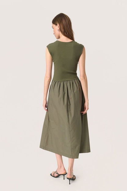SIMONE DRESS GRAPE