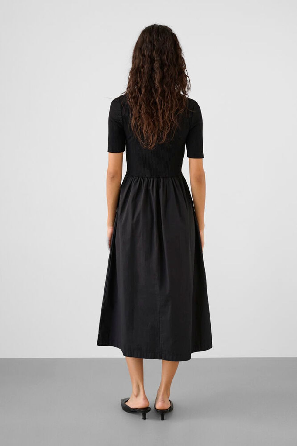 PHOEBE DRESS BLACK