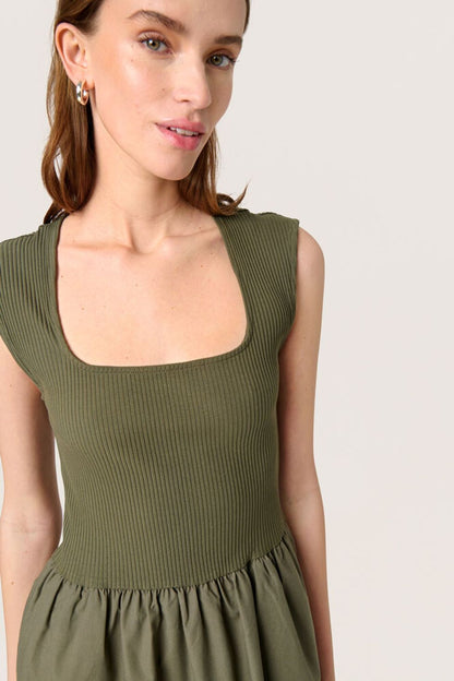 SIMONE DRESS GRAPE
