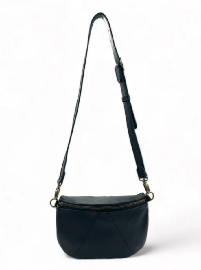 YANI MOONBAG