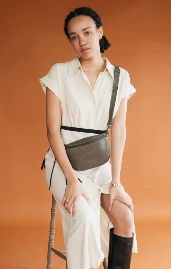 YANI MOONBAG