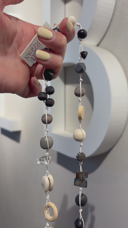 BETTY BOO HALSBAND SVART