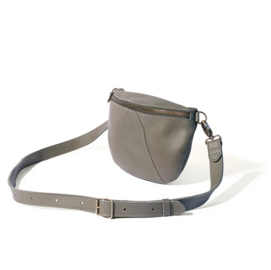 YANI MOONBAG